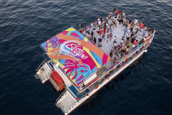 Advisor in Cabo: Snorkeling Cruise — Catamaran with Open Bar