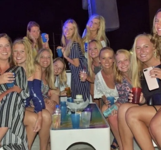 Wild Cabo Tours: Sundown Party Cruise